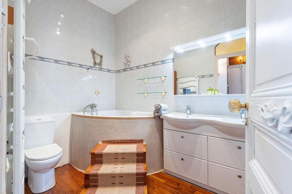 Risso - Comfortable 3 Bedrooms With Balcony Niza Exterior foto