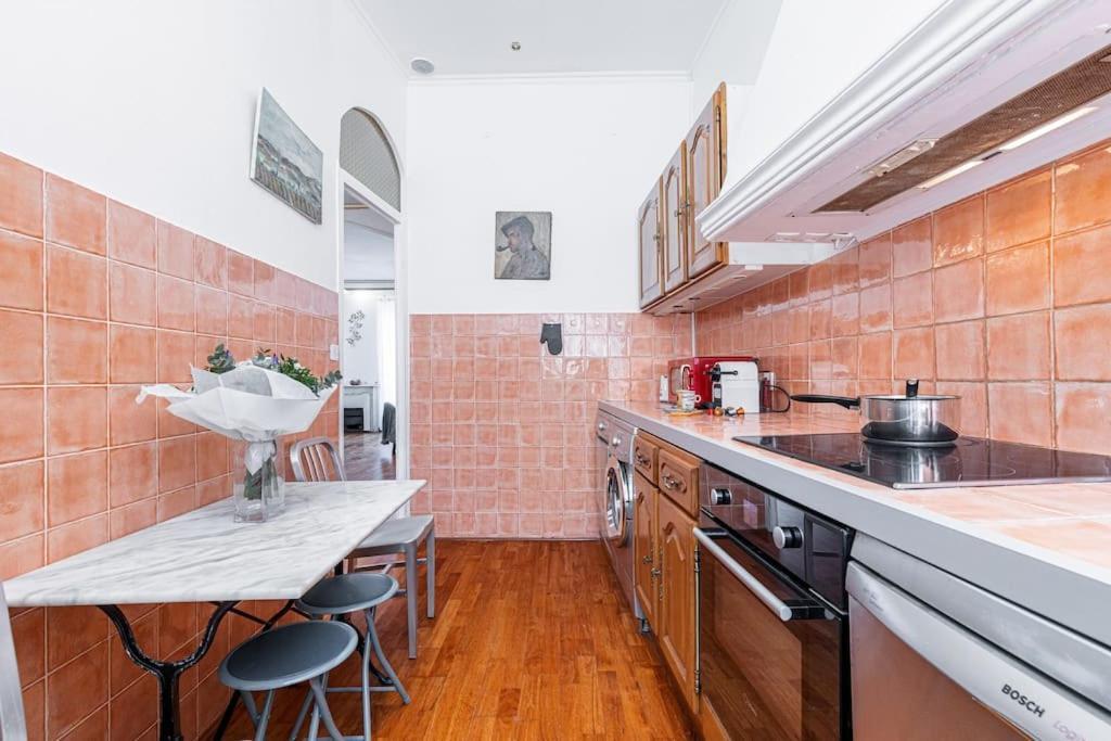 Risso - Comfortable 3 Bedrooms With Balcony Niza Exterior foto